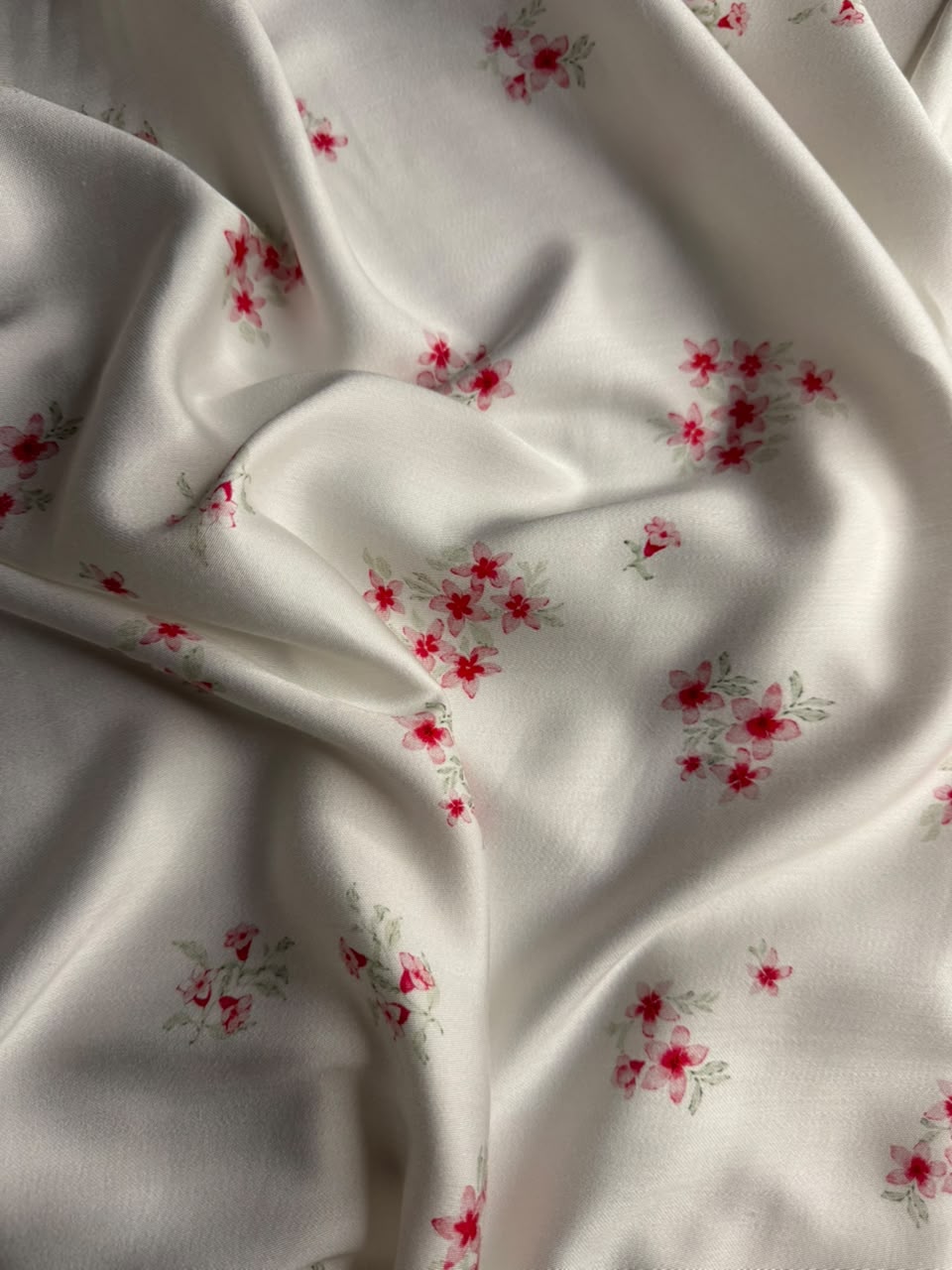 Marina Elaris - Off-White & Pink Floral Kundan Marina Printed Fabric