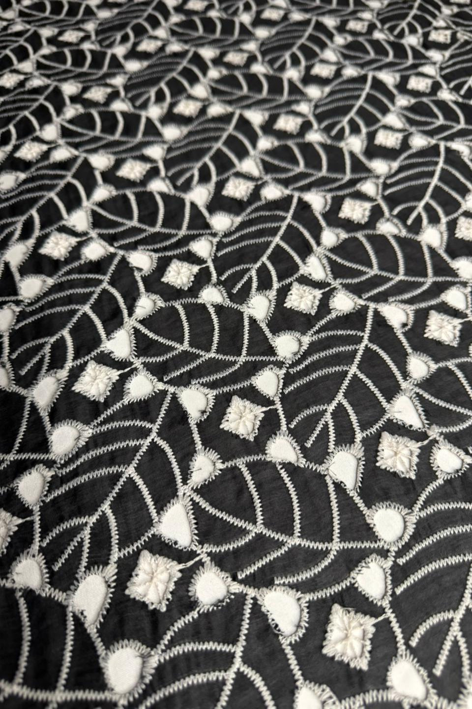 SPIDER WORK WITH BLACK BASE 