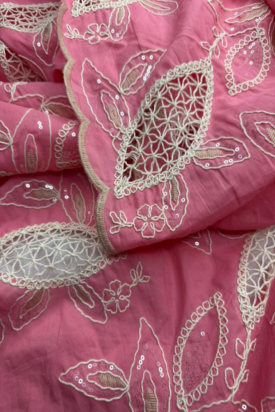 Exquisite Chikankari Lawn – Hand-Crafted Floral Patterns with Sequin Work Megneta