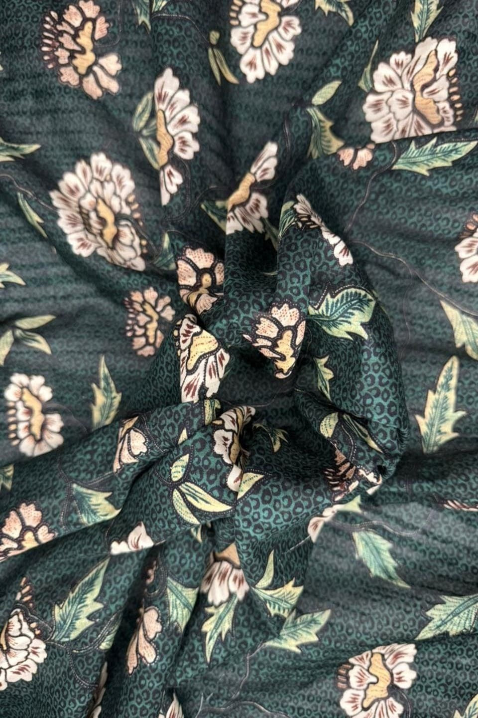 Barosha Luxe Printed Lawn 2-Piece Suit VOLUME 4