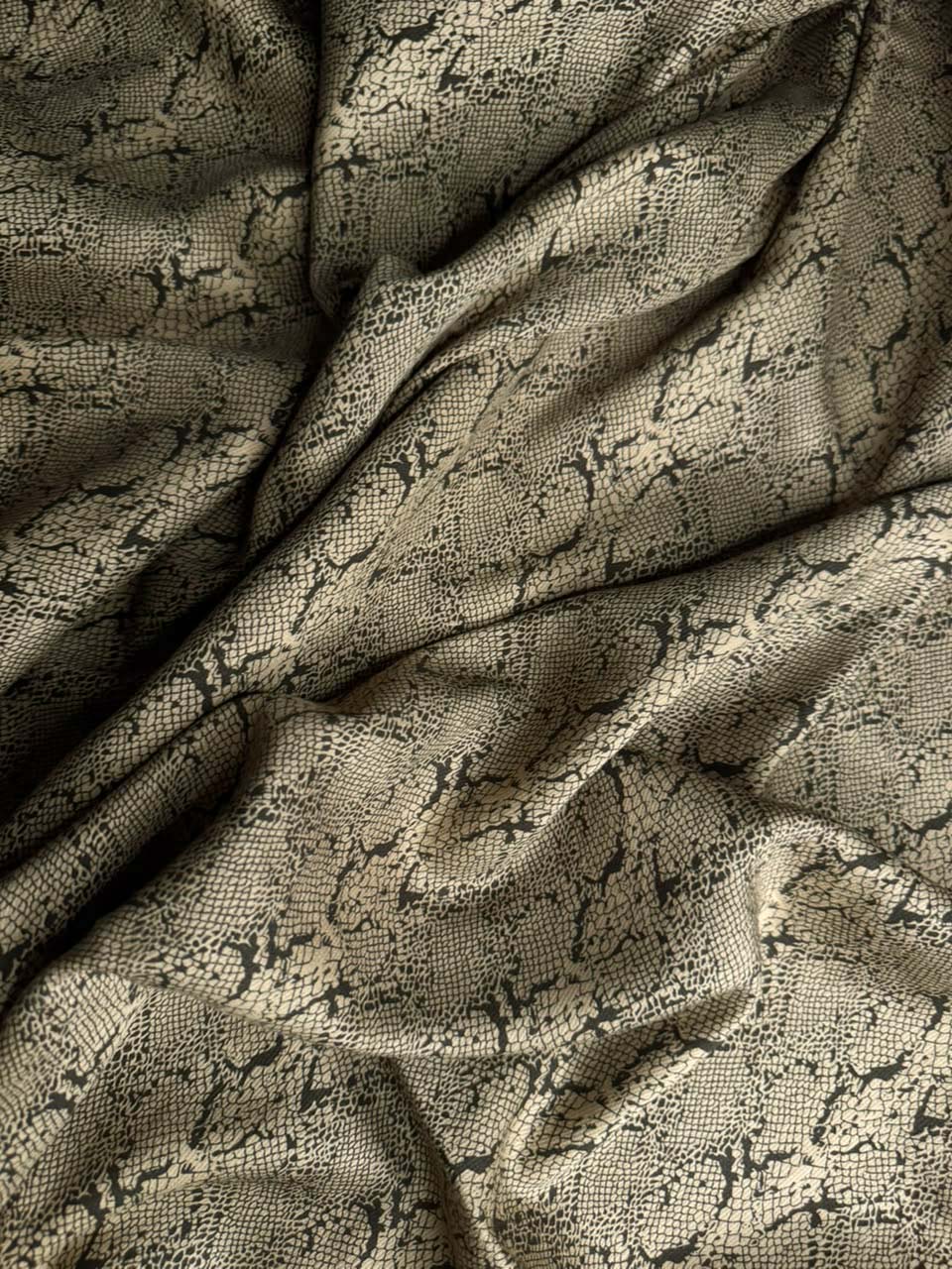 ELERIS Printed Marina - Exotic Snakeskin Pattern - Beige Khaki & Charcoal Black