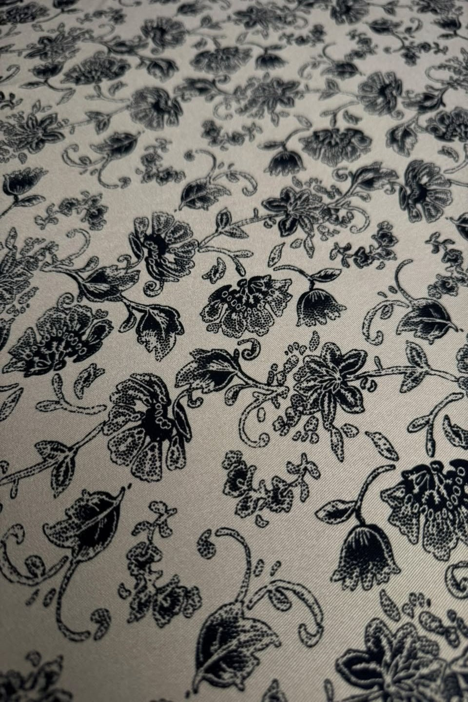 Velora Marina Baroque Garden Printed Suit - Off White & Black