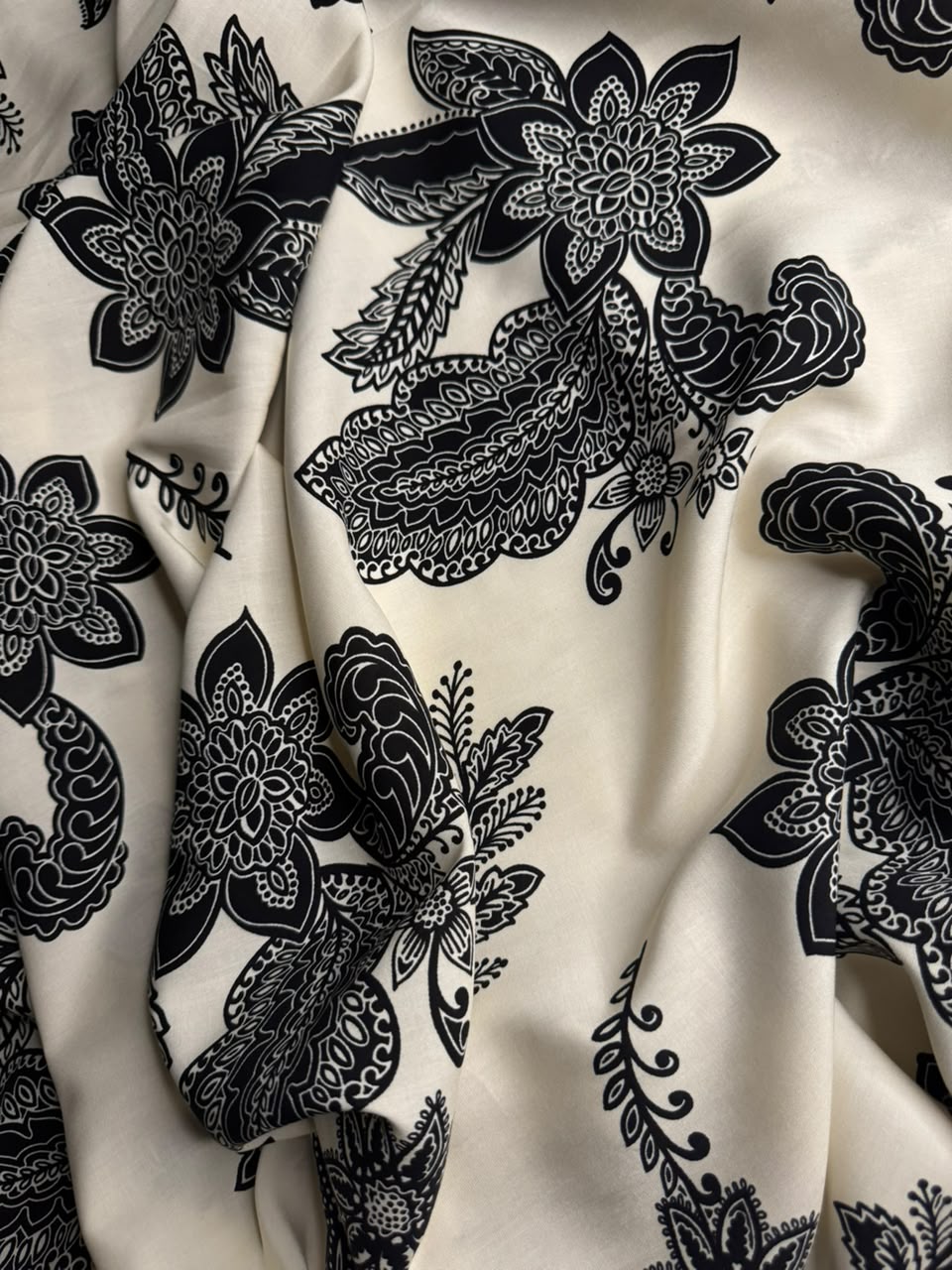 Luxury Stone Linen Fabric – Black & Off-White Floral Paisley Print