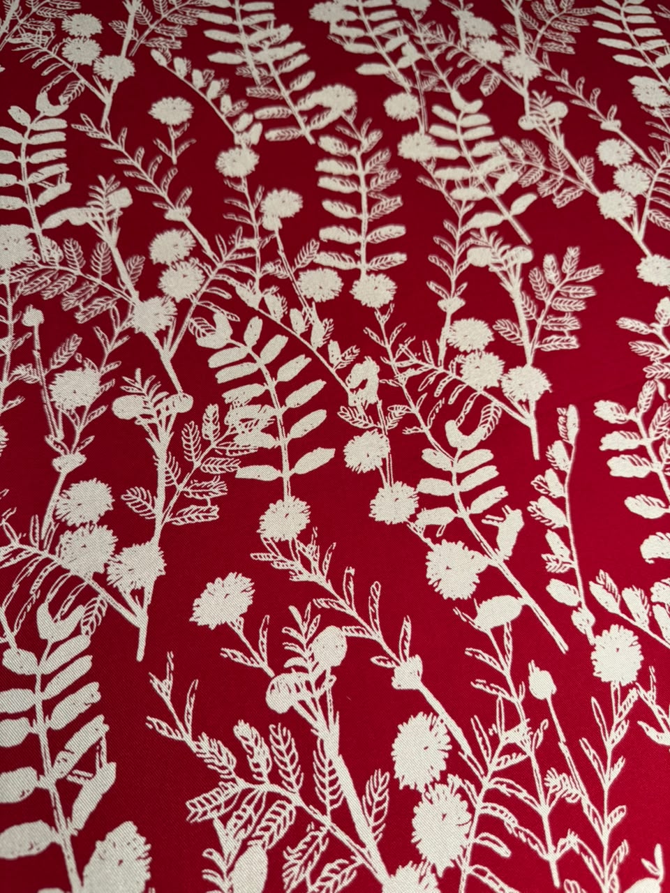 AYSEL LUXE MARINA - Botanical Fern - Maroon & Off-White