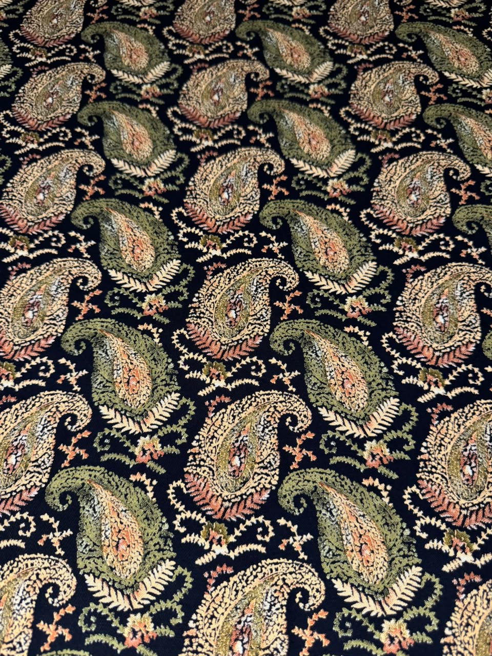 AYSEL LUXE MARINA - Antique Paisley - Midnight Black & Olive