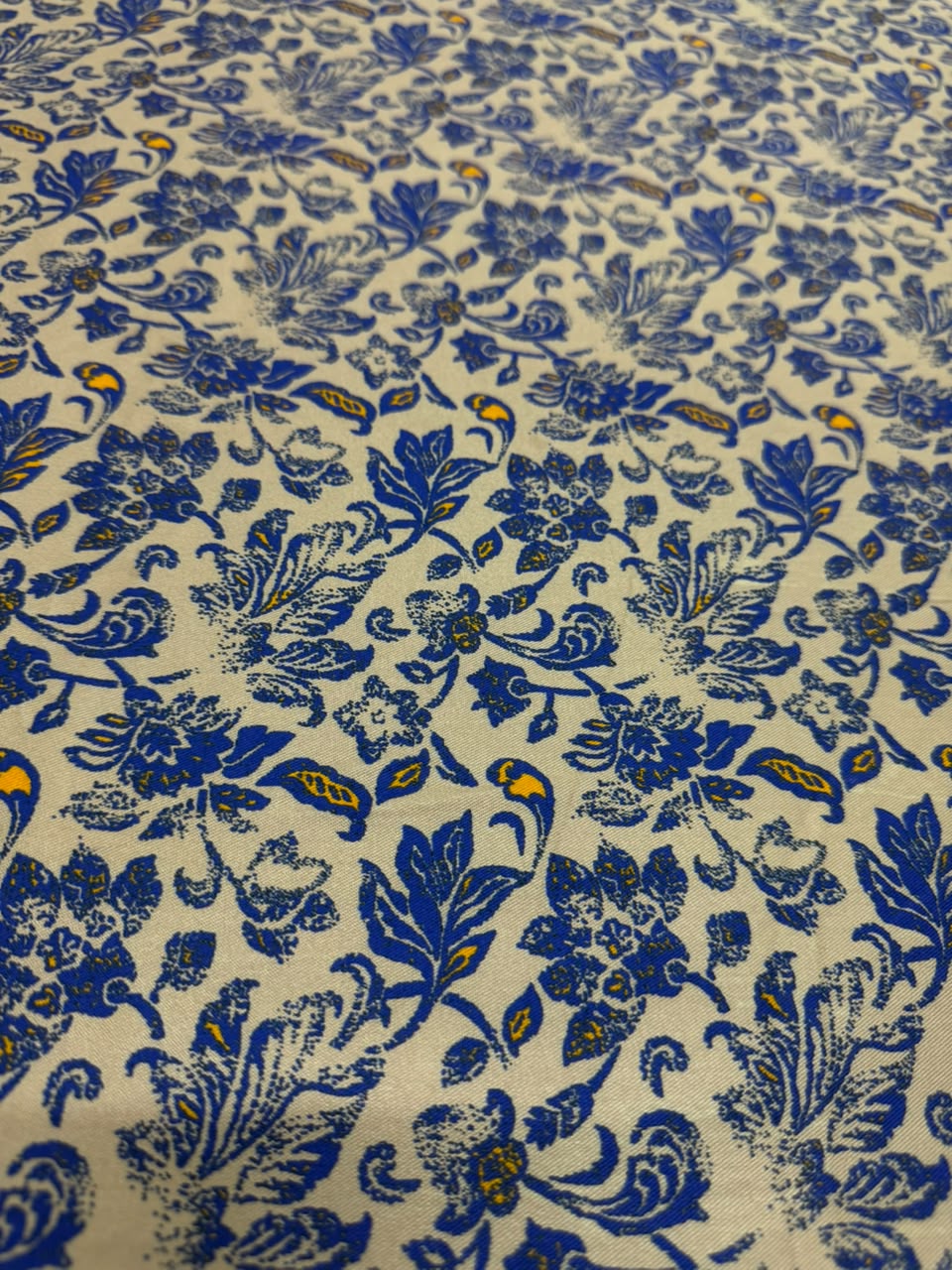 Zarvella Imported Marina Collection - Royal Porcelain Floral - Cream Ivory & Cobalt Blue