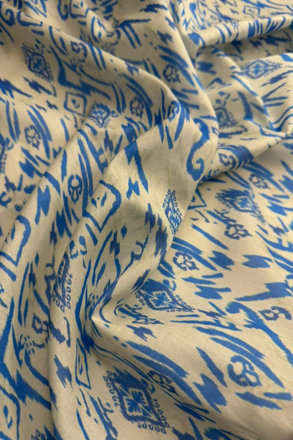 RAKHT Kanibo Premium Printed Lawn 2-Piece Suit V 1