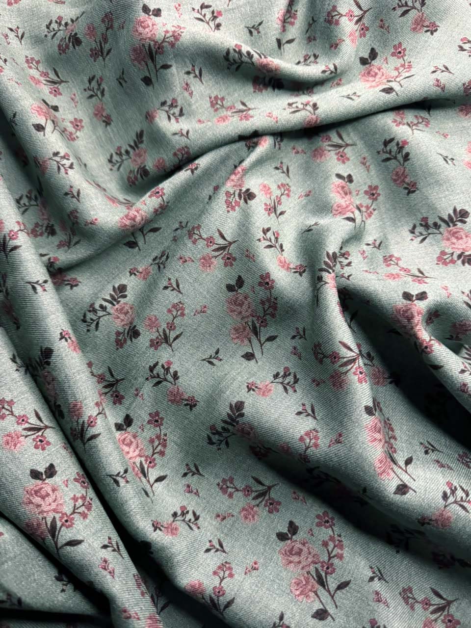 LAVIN Pure Pashmina – Vintage Floral Bouquet Sage Green Printed Fabric