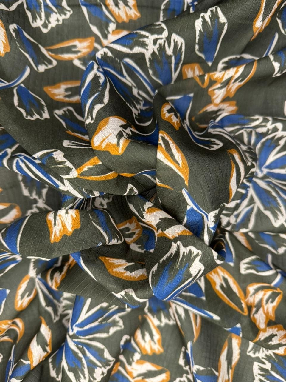 Rakht Signature Bana Dora Lawn volume 7