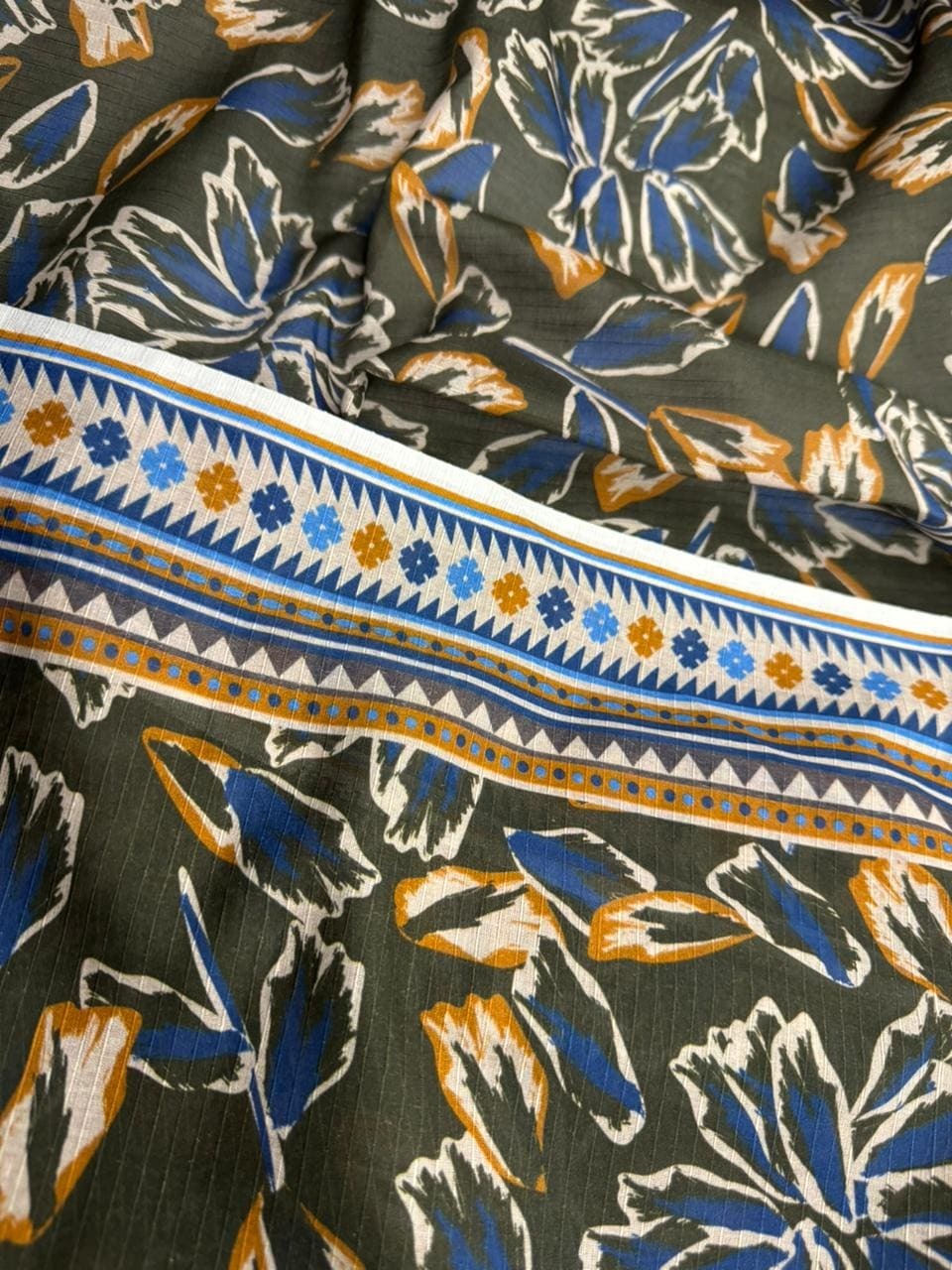 Rakht Signature Bana Dora Lawn volume 7